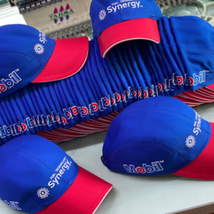 Gorras de marca listas para entregar